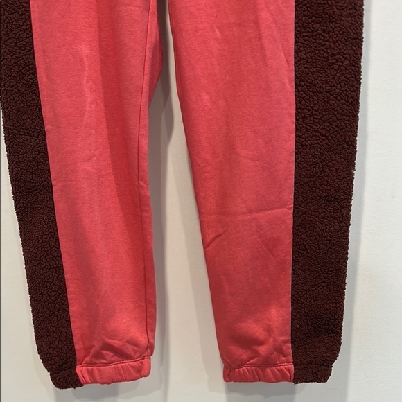 Nike Sportswear Jogger sweatpants pink maroon Sherpa Joggers pants large women’s - Picture 4 of 6